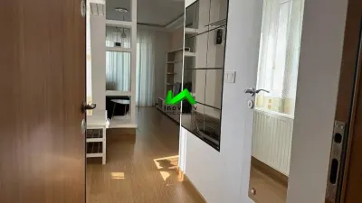 Apartament de vanzare 3 camere decomandat Sibiu Selimbar - foto 3