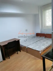 DE INCHIRIAT garsoniera , zona Plopilor Manastur, 18 mp, 195 euro - foto 2