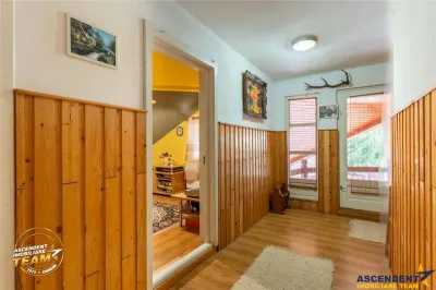Proprietate premiata Casa Anului, cu placheta oficiala, Covasna: eleganta si autenticitate. - foto 43