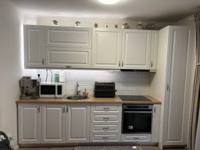 Apartament 3 camere, 2 balcoane, etaj intermediar - Floresti