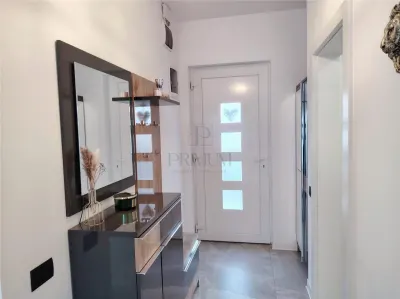Comision 0 - Duplex modern - complet mobilat - panouri solare - foto 4