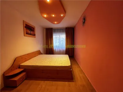 De Inchiriat 3 camere decomandate | Mobilat, utilat| Tractorul, Brasov - foto 13