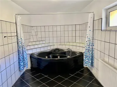 De Inchiriat 3 camere decomandate | Mobilat, utilat| Tractorul, Brasov - foto 17