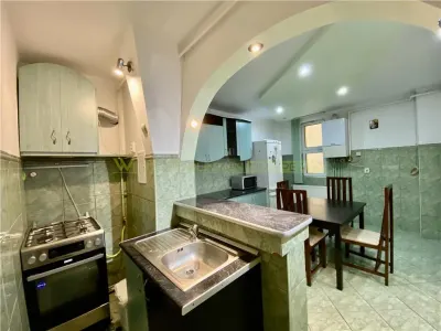 De Inchiriat 3 camere decomandate | Mobilat, utilat| Tractorul, Brasov - foto 23