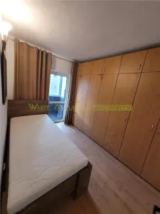 De Inchiriat 3 camere decomandate | Mobilat, utilat| Tractorul, Brasov - foto 3