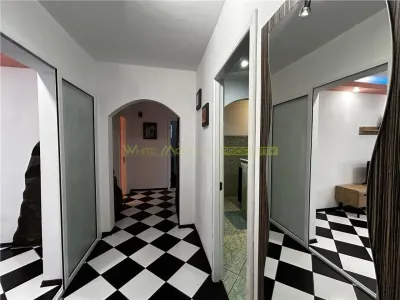 De Inchiriat 3 camere decomandate | Mobilat, utilat| Tractorul, Brasov - foto 7