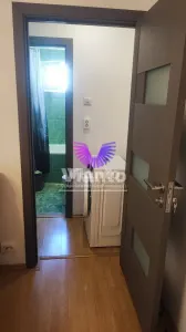 Închiriez apartament 3 camere - foto 7