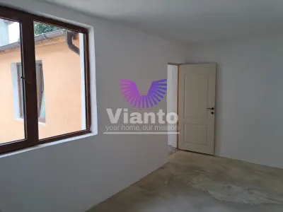 Casa 2 Camere-37mp, si Curte 25mp in Piata Cluj - foto 11