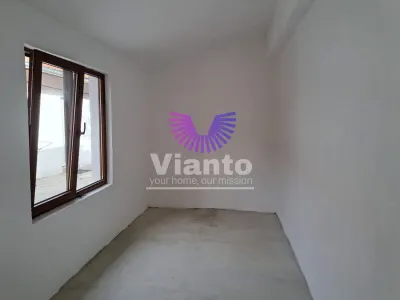 Casa 2 Camere-37mp, si Curte 25mp in Piata Cluj - foto 4