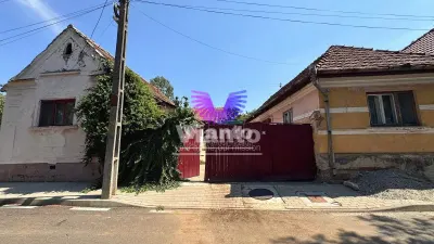 Casa cu doua corpuri independente si teren de 1050 mp central Miercurea Sibiului - foto 15