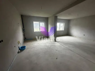 Casa Individuala cu 4 Camere 210mpu si Teren 727mp in Cisnadie - Cisnadie