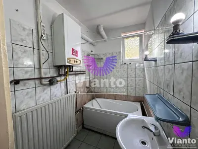 Apartament la casa individuala 93 mp cu curte - zona Parcul Sub Arini-Strand - foto 8