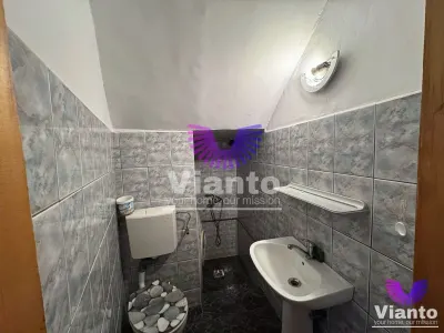 Apartament la casa individuala 93 mp cu curte - zona Parcul Sub Arini-Strand - foto 10