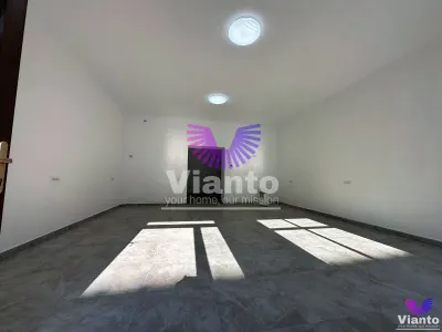 Spatiu Comercial Stradal la Parter - Ultracentral - foto 2