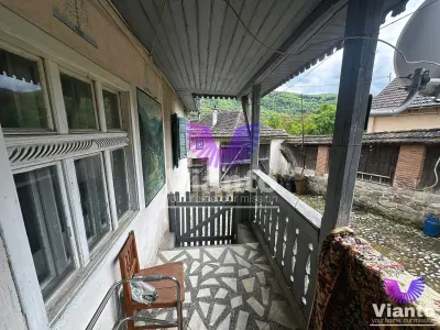 Casa individuala 3 camere cu teren 1100mp - Fantanele - Fantanele