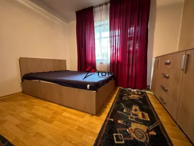 Inchiriere  Apartament cu 3 camere Podu Ros - foto 3