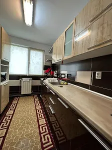 Inchiriere  Apartament cu 3 camere Podu Ros - foto 5