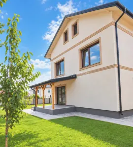 Vanzare - Casa individuala  - Vila P+1+M -   Prelungirea Ghencea -  Margelelor - teren 370 mp -  STB - 310000E tva inclus  -    Comision 0 ! - Bucuresti