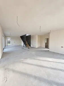 Casa individuala 6 camere, 5 bai, terasa la etaj, curte, P+ET+POD - foto 16