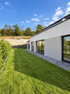 Casa individuala 6 camere, 5 bai, terasa la etaj, curte, P+ET+POD - foto 9