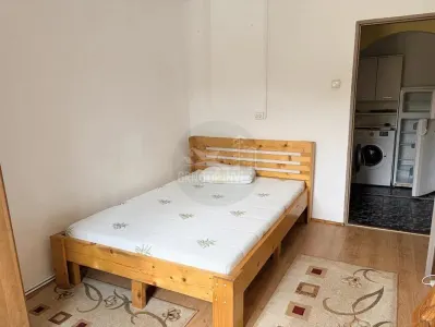Apartament 2 camere decomandat balcon zona Hipodrom III - foto 2