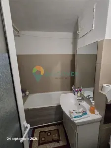 Apartament 3 camere , CENTRAL, TARGU CUCU - foto 2