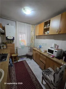 Apartament 3 camere , CENTRAL, TARGU CUCU - foto 6