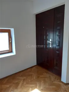 Apartament 3 camere in Vila Ultracentral Str.Roma - foto 2