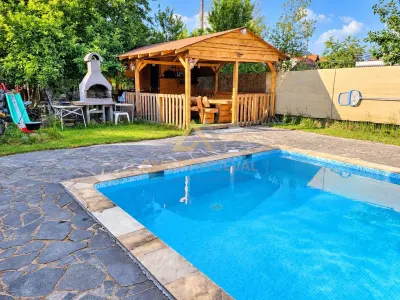 Casa cu piscina de vanzare zona Castel Transilvania Baia Mare - foto 3