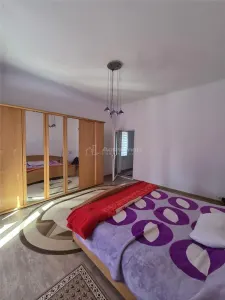 Casă MARE de CĂRĂMIDĂ în COM. Variaș, Timiș - 480 mp utili + 1500 mp teren - COMISION 0% - foto 12