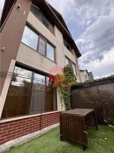Vila Impecabila Mamaia-Sat, 6 Camere cu Baie Proprie + Apartament - Mamaia-Sat