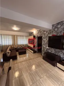 Vila Impecabila Mamaia-Sat, 6 Camere cu Baie Proprie + Apartament - foto 2