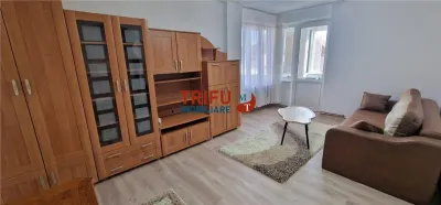 Apaertament de inchiriat 3 camere zona Centru - foto 2