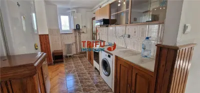Apaertament de inchiriat 3 camere zona Centru - foto 9