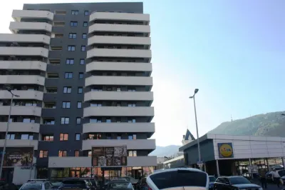 Inchiriem Apartament 2 Camere, Modern, Decomandat, Racadau - foto 10