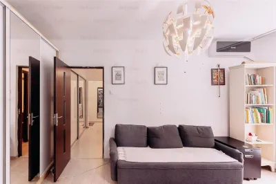 Vânzare apartament 2 camere | Titan- la intrarea in Parcul IOR | bloc reabilitat | parter inalt cu balcon | decomandat | 53 mp utili | mobilat nou | - foto 8