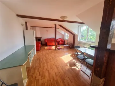 Apartament 4 camere | 90 mp | G Enescu | Mansarda | 3c-4708 - Suceava