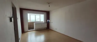 Inchiriere Apartament 2 Camere Decomandat Berceni - foto 3