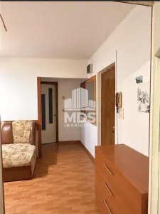 Decomandat cu 2 balcoane, mobilat si utilat - foto 4