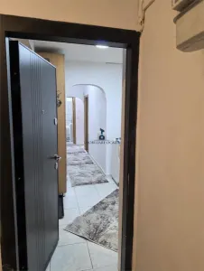 Inchiriere Apartament 3 Camere Decomandat Aparatorii Patrie Cu Centrala - foto 2