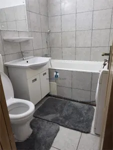 Inchiriere Apartament 3 Camere Decomandat Aparatorii Patrie Cu Centrala - foto 9
