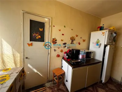 Royal Imobiliare - Vanzare apartament 3 camere zona Ultracentral - foto 8