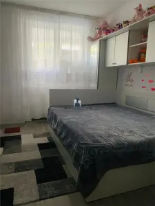 Vanzare Apartament 3 Camere Decomandat Huedin - Bucuresti