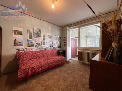 Apartament 3 camere de vanzare zona Ultracentrala Tulcea - foto 5