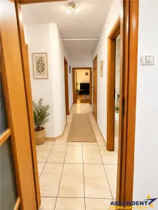 Apartament generos, 90 mp, 3 camere si parcare privata, Grivitei, Brasov - foto 7