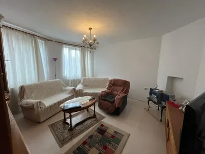 Caransebes, Casa cu Teren 385MP, Zona Racovita - foto 2