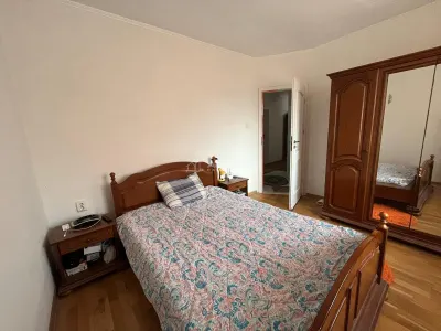 Caransebes, Casa cu Teren 385MP, Zona Racovita - foto 4