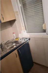Modificat in 3 camere, etaj intermediar linga Mall - foto 4