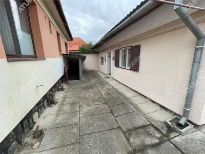 De vanzare casa individuala pe un singur nivel de 120 mp si teren de 623 mp in zona Turnisor din Sibiu - foto 2