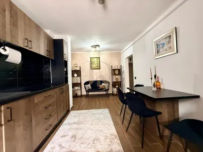 Rar la vanzare ! Centru - Sf Lazar ,  2 camere , et 1 , langa Palas - Iasi